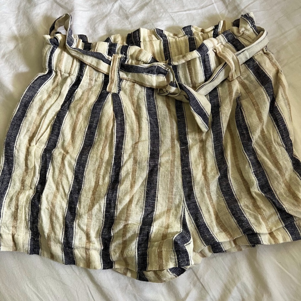 Striped shorts!